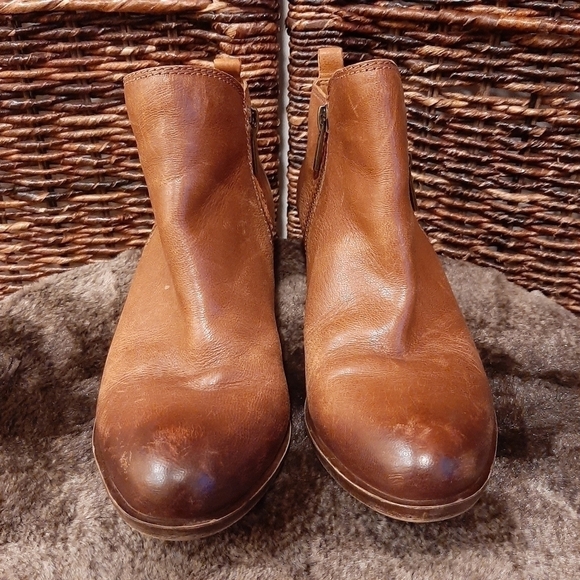 Lucky Brand Basel Leather Ankle Booties Toffee Brown Women's 6M Zippers Boots - Picture 2 of 12